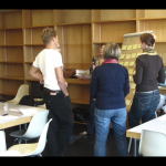 Mit bunten Klebepunkten wurden problemlose (grün), problemreiche (rot) und mangelnde (orange) Bereiche gekennzeichnet