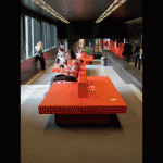 Passage mit Sitzgelegenheiten